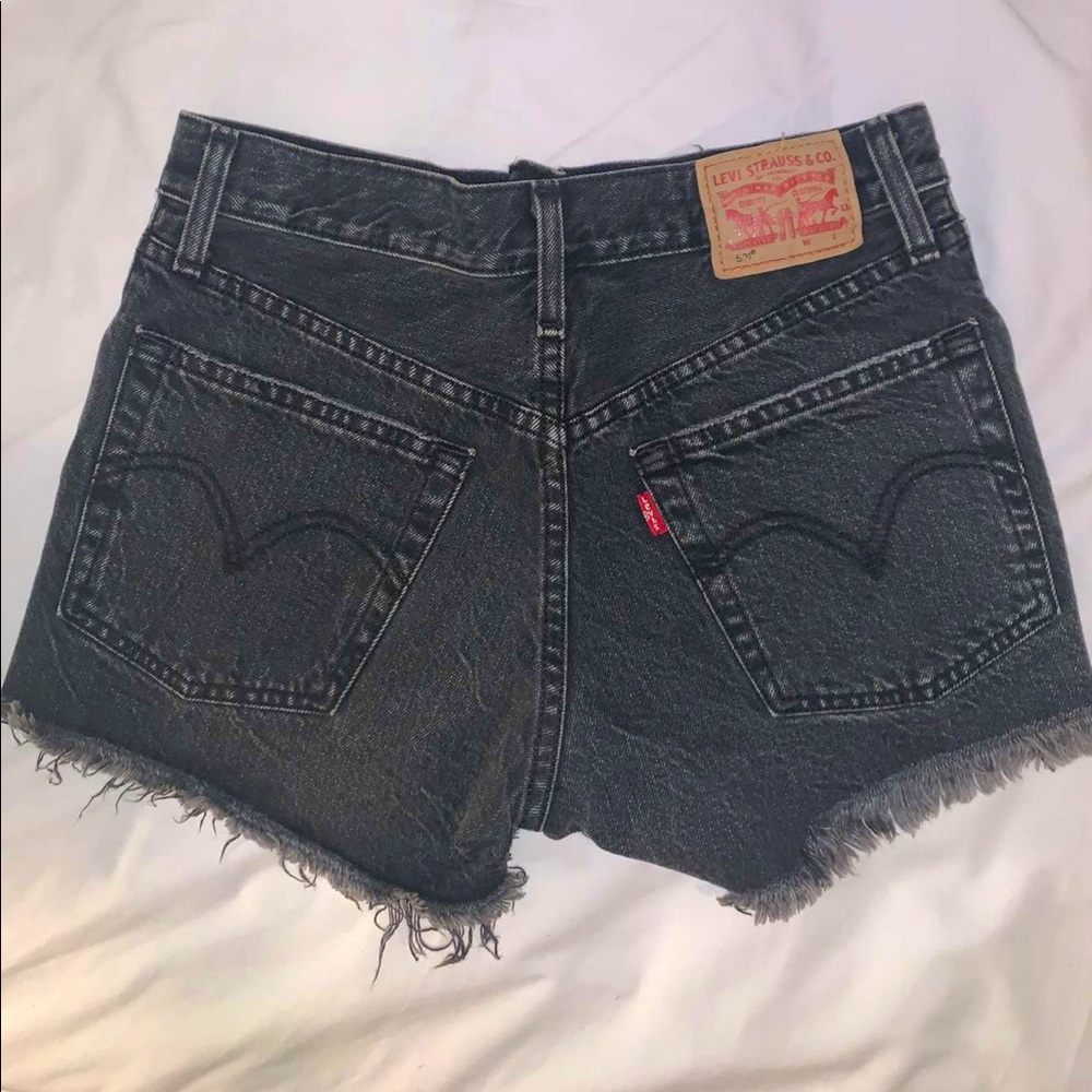 Black low rise levis Jean shorts